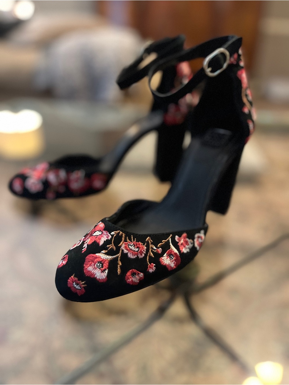 White House Black Market Floral Embroidered Black Block Heel Sandals 7.5
